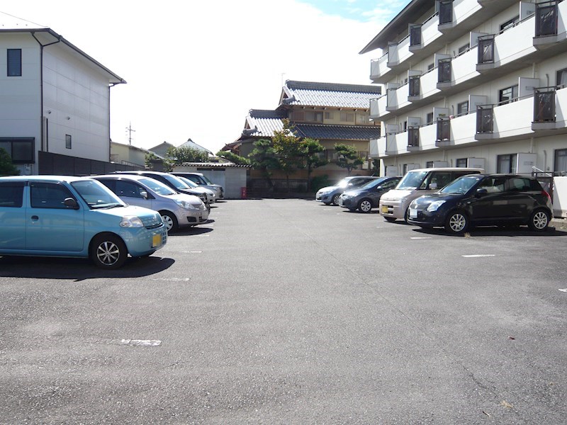 マンション花水木 駐車場
