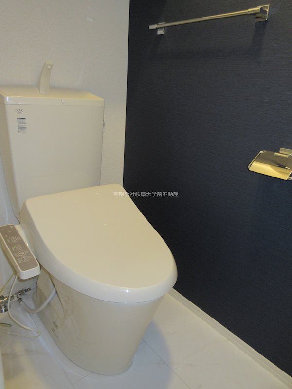 D-room South・North　D-room　South トイレ