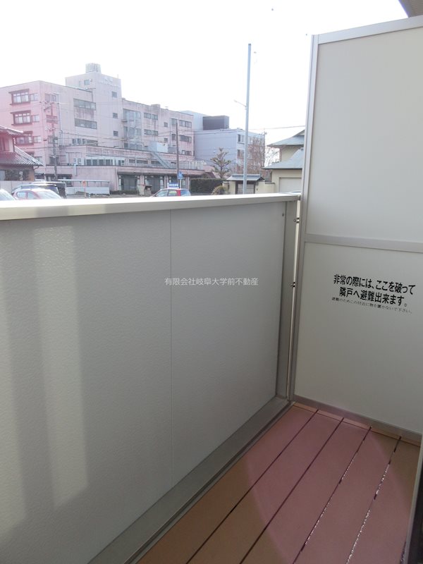 D-room South・North　D-room　South ベランダ