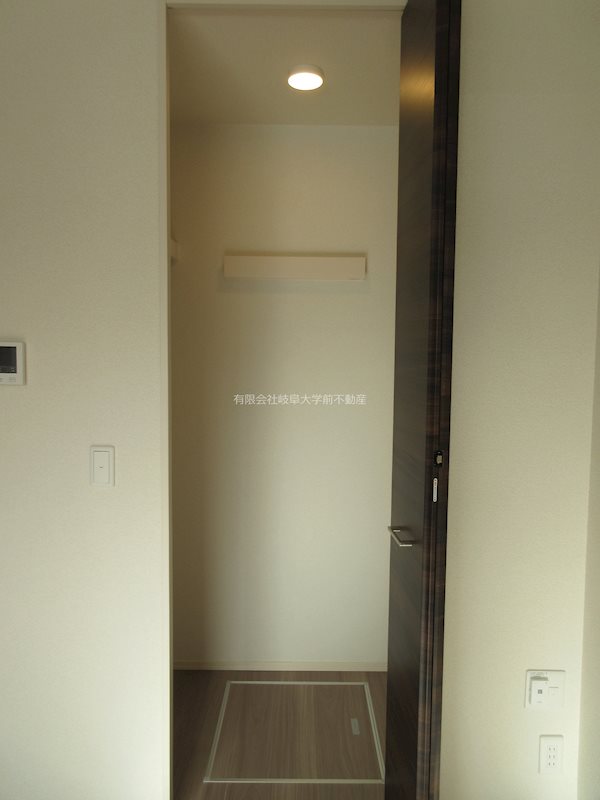 D-room South・North　D-room　North 収納