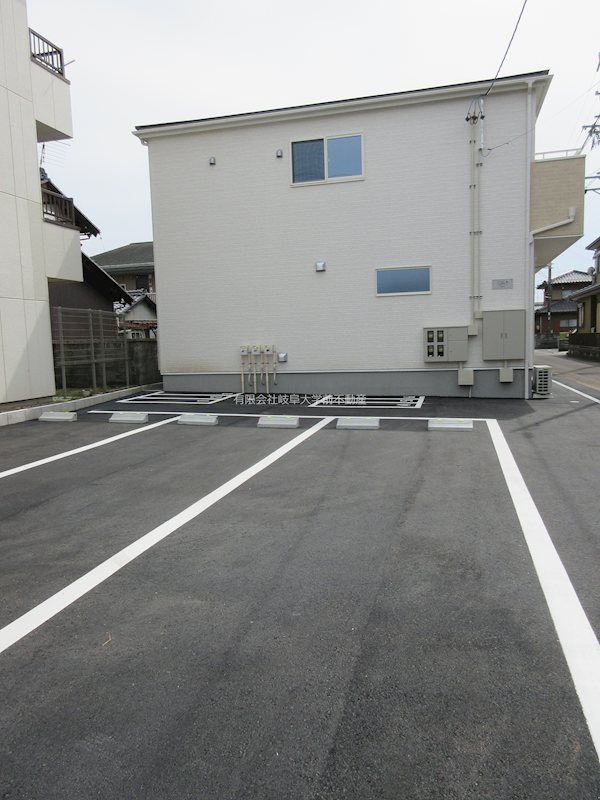 リーブルファイン黒野Ⅱ 駐車場