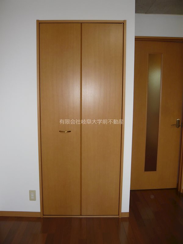 アルフォレスト折立 収納