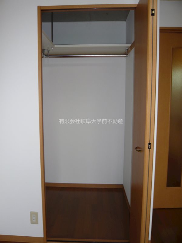 アルフォレスト折立 収納