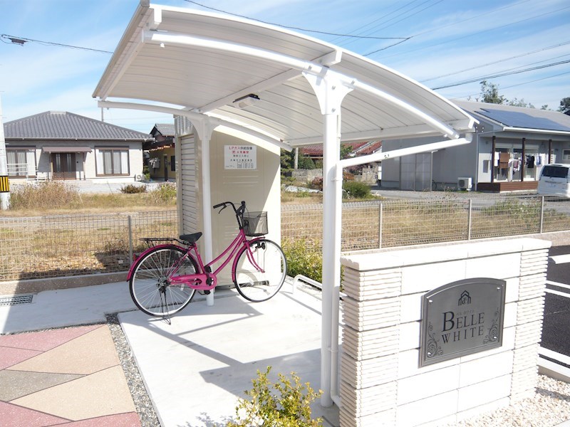 BELLE WHITE その他