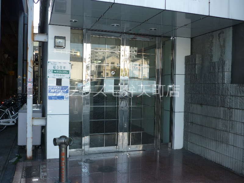 グリシーヌ弁天町　 エントランス