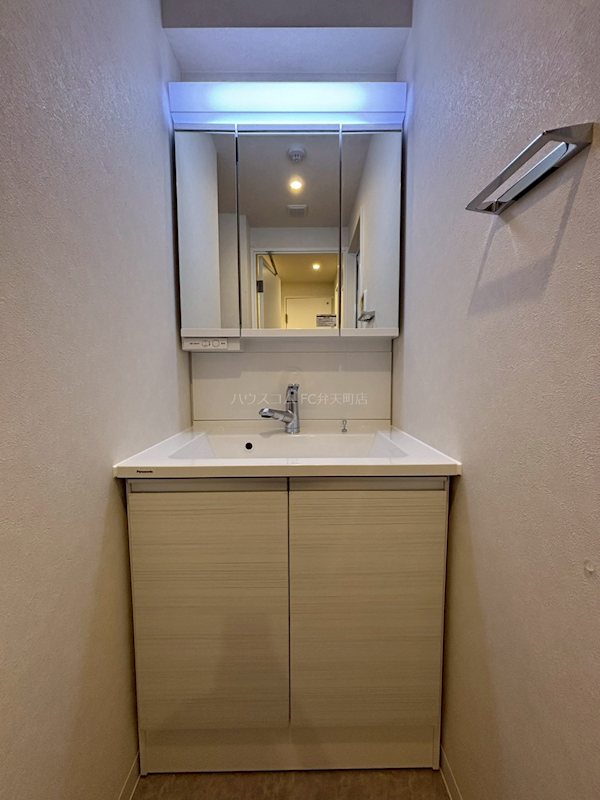 スプランディッド弁天町DUE　 洗面所