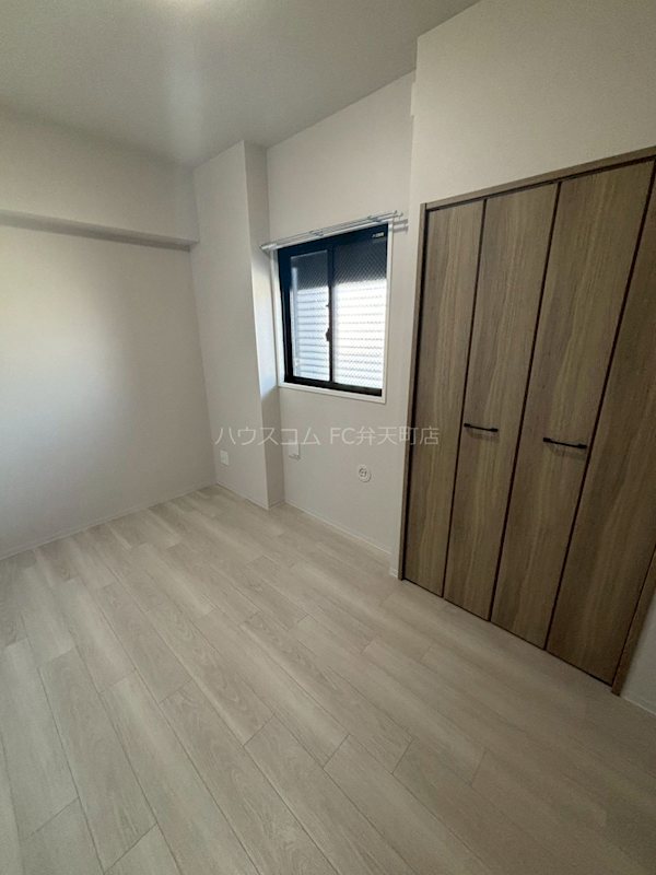 Louis Residence 弁天町 ベッドルーム