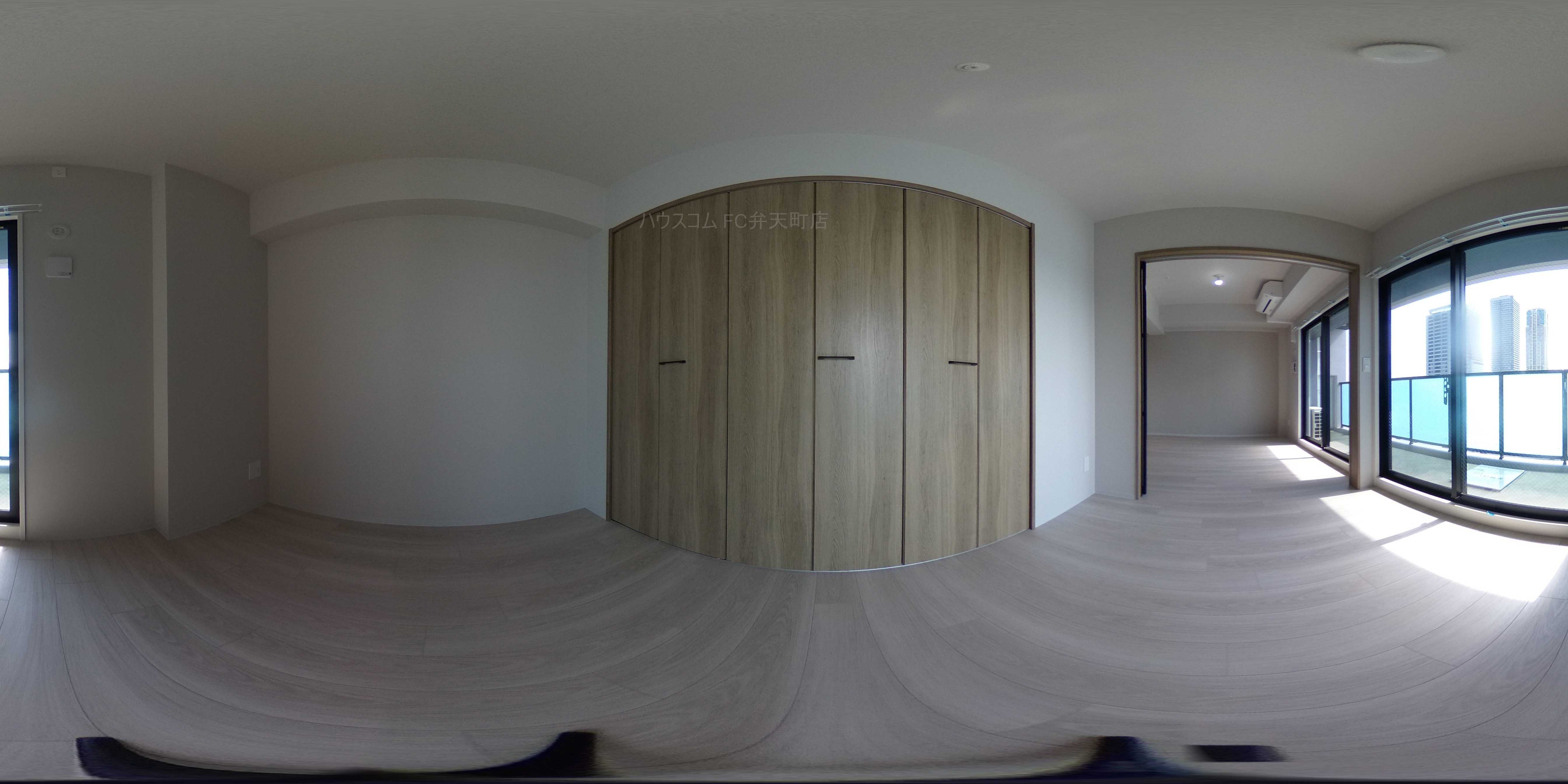 Louis Residence 弁天町 洋室