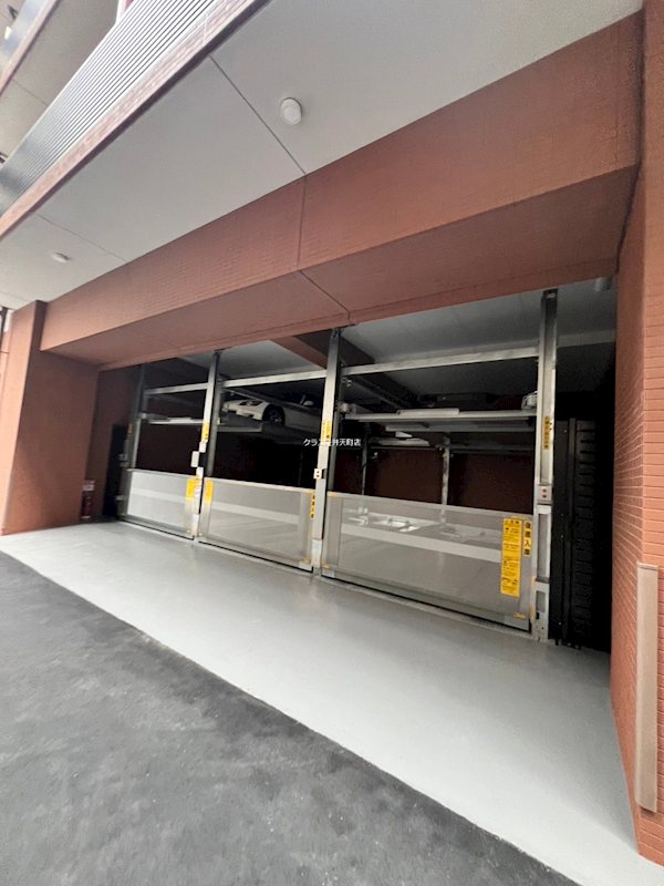 プレジオ弁天町　 駐車場