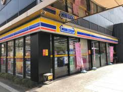 ラパンジール市岡元町 コンビニ