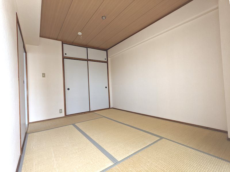 グランドヴィラ三先 ベッドルーム