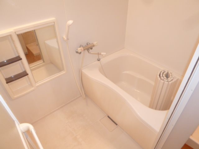 カマル・バスネ 風呂画像