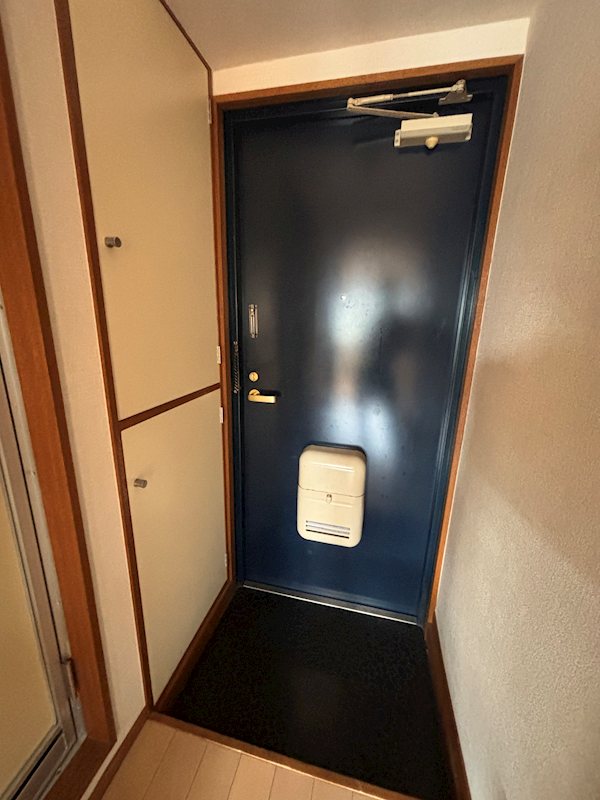 メゾンマルタ氷川台 玄関