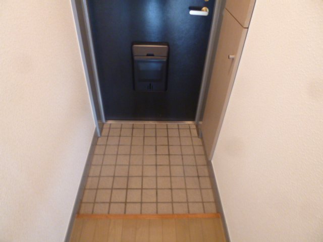 ウイングストリーム１番館 玄関