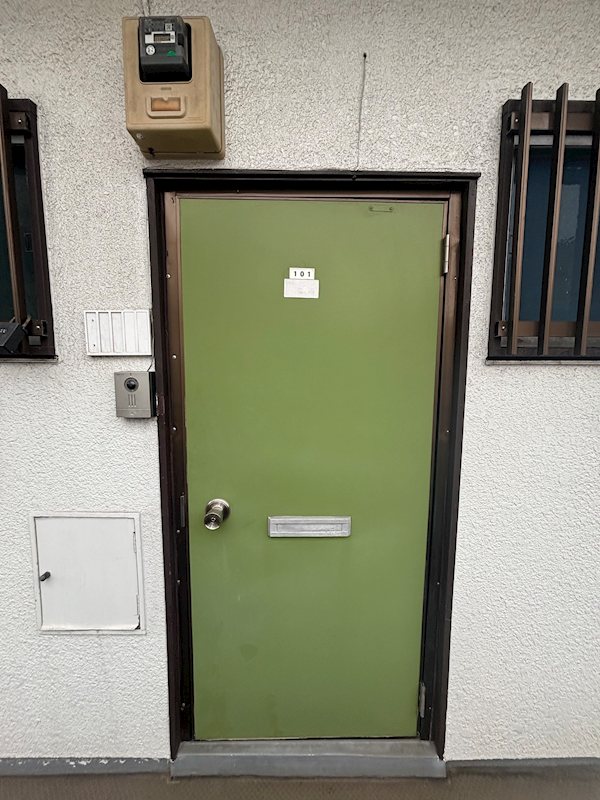 メルベーユ平和台 玄関