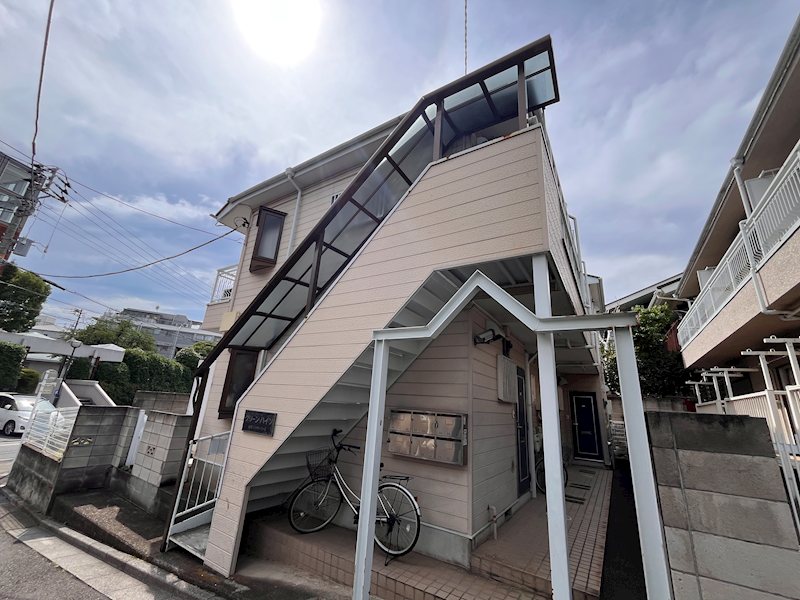 ０３−グリーン 202号室 外観