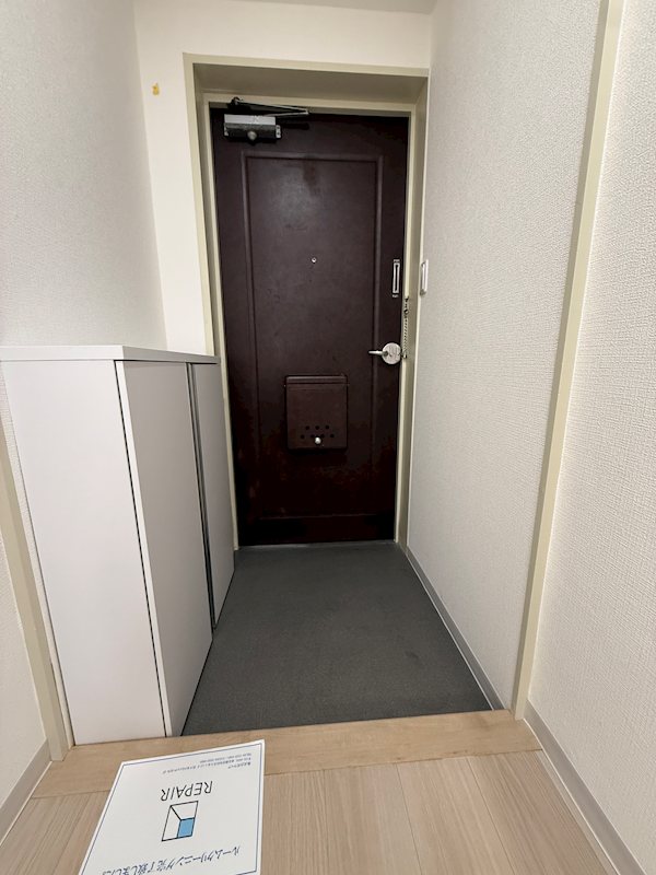 フラワーハイツ 玄関