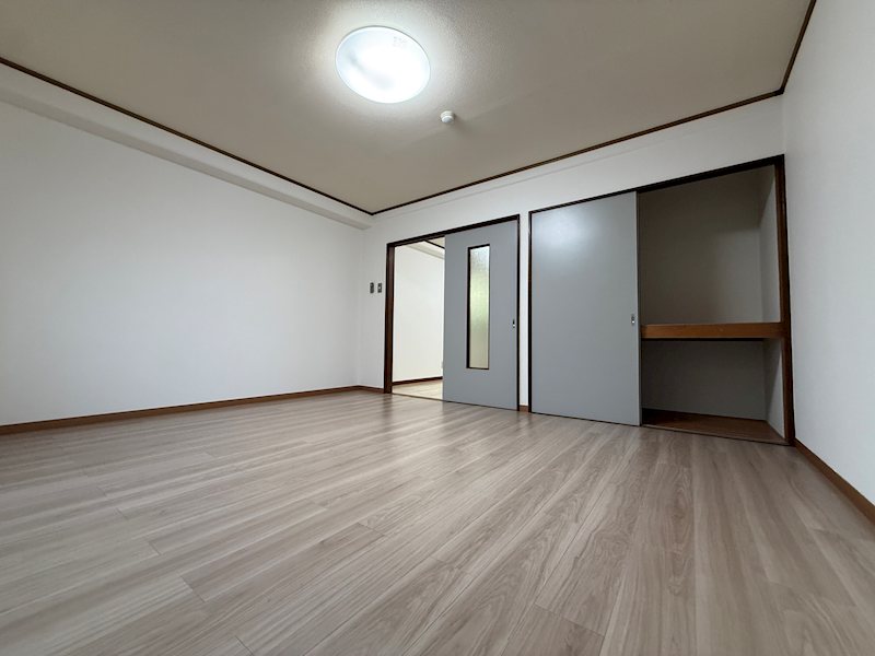 ヒルトップマンション ベッドルーム