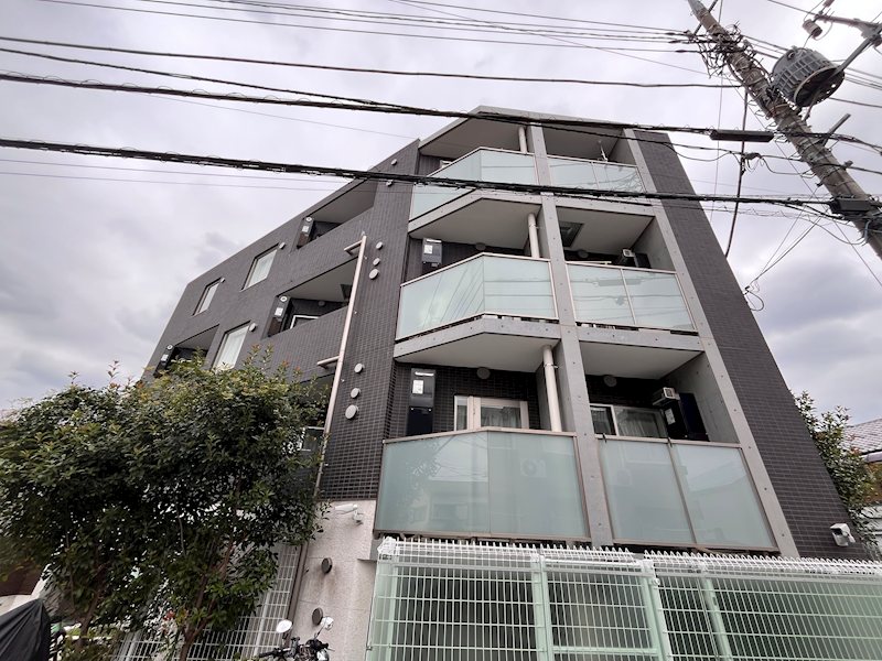 セリュークス平和台 406号室 外観