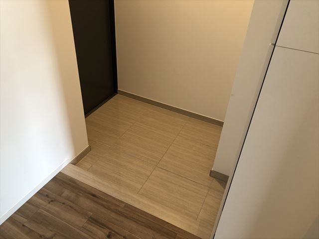 エストゥルース小竹向原 玄関