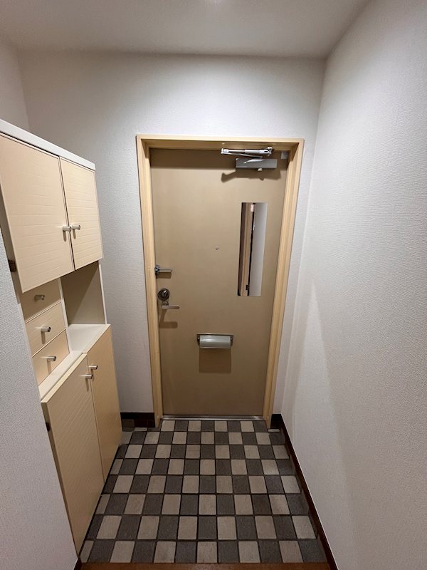 ルネス早宮 玄関