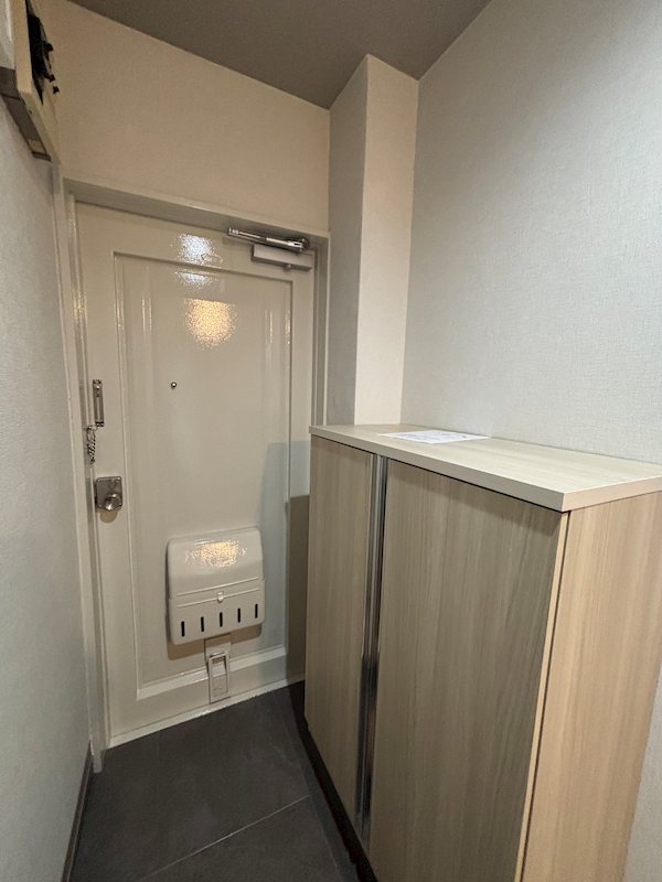 山口メタルメゾン 玄関