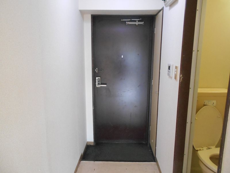 三友コーポ 玄関