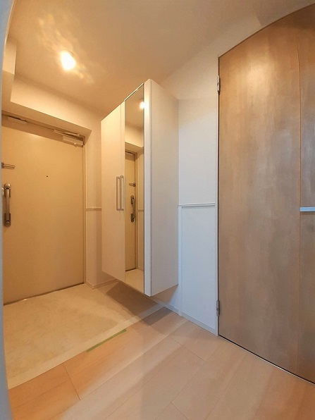 アジュール千川 玄関