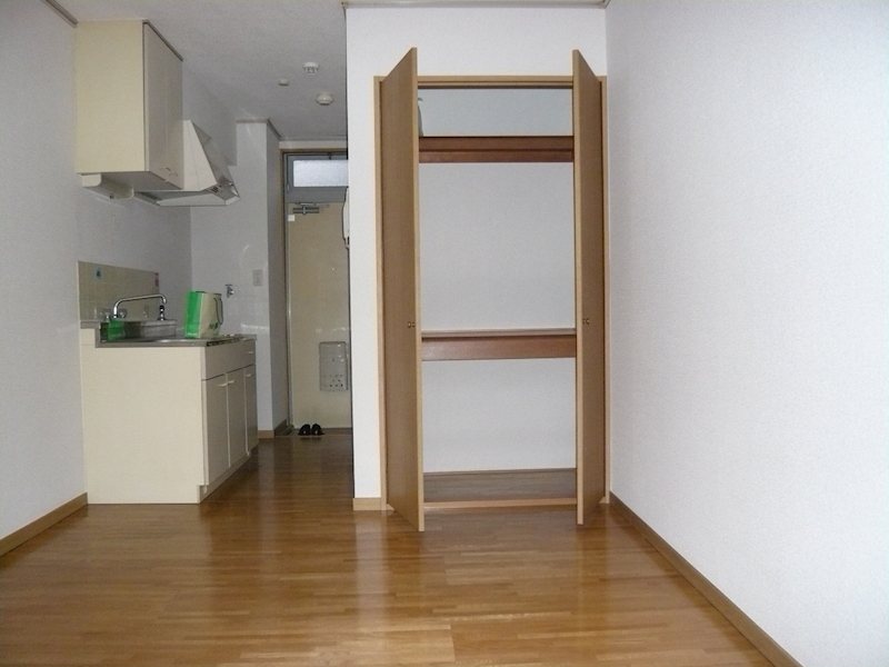 ピースカーサF リビング