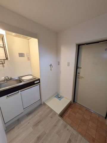 メゾンエクレーレ江古田 玄関