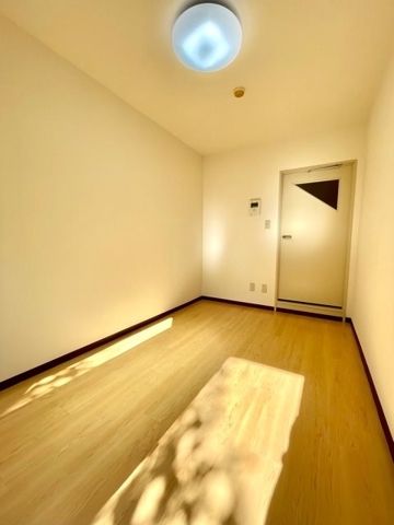 メゾンエクレーレ江古田 ベッドルーム