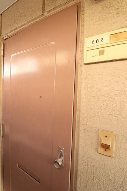 山口第2メタルメゾン 玄関