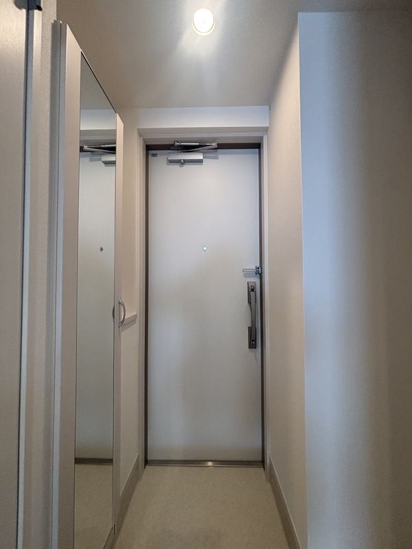 アーバンパレス7号館 玄関