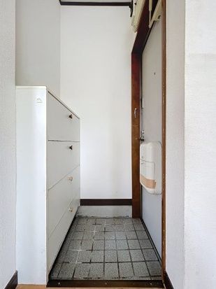 ベイクレスト 玄関