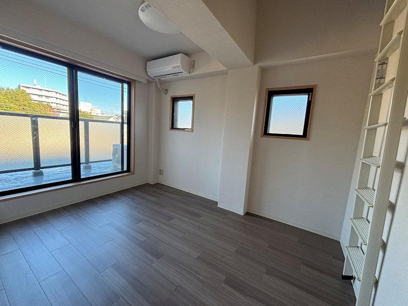 Ａｉｆｏｒｔ．新桜台 リビング