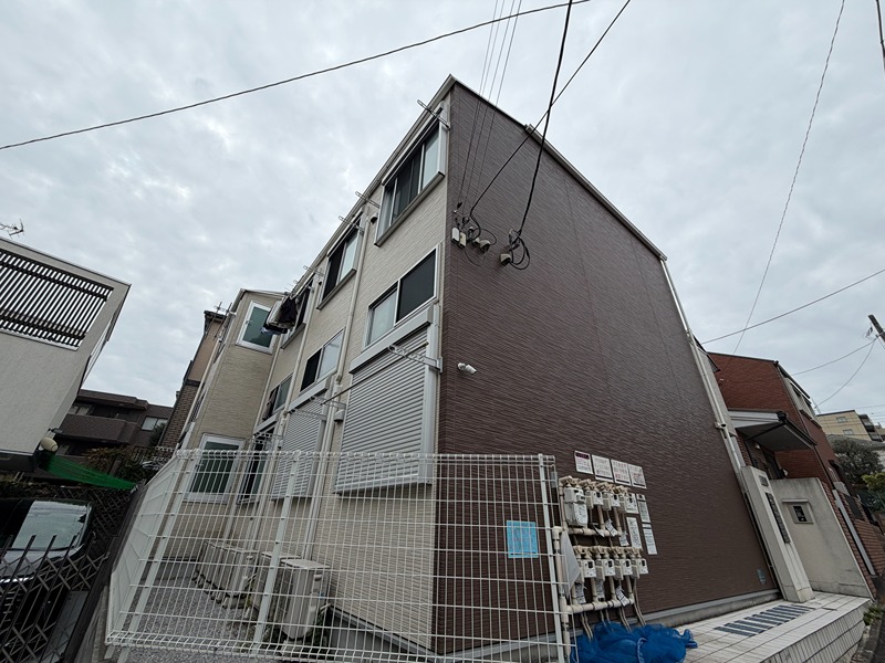 パインズデフィⅢ 202号室 外観