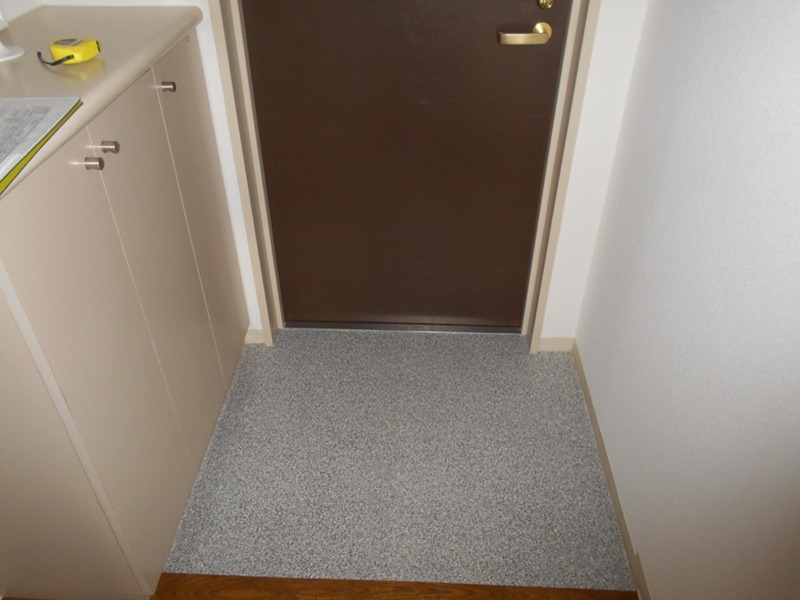 アルタイル平和台 玄関