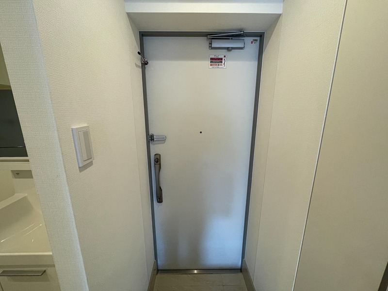 ヴァロータ氷川台 玄関