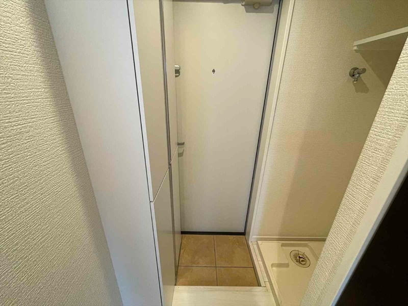 アクティ氷川台 玄関