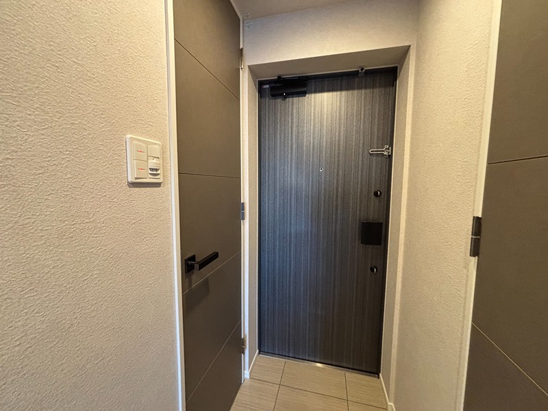 Alivis新江古田 玄関