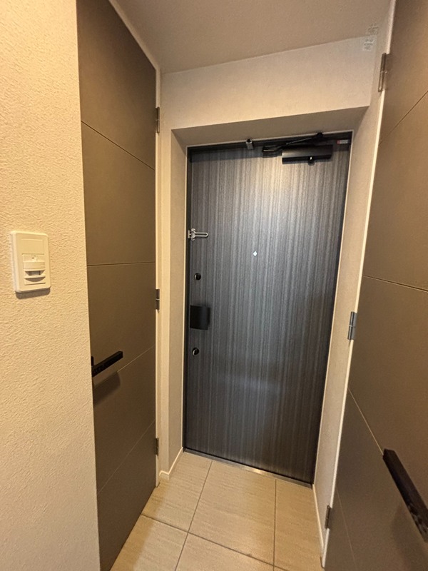 Alivis新江古田 玄関