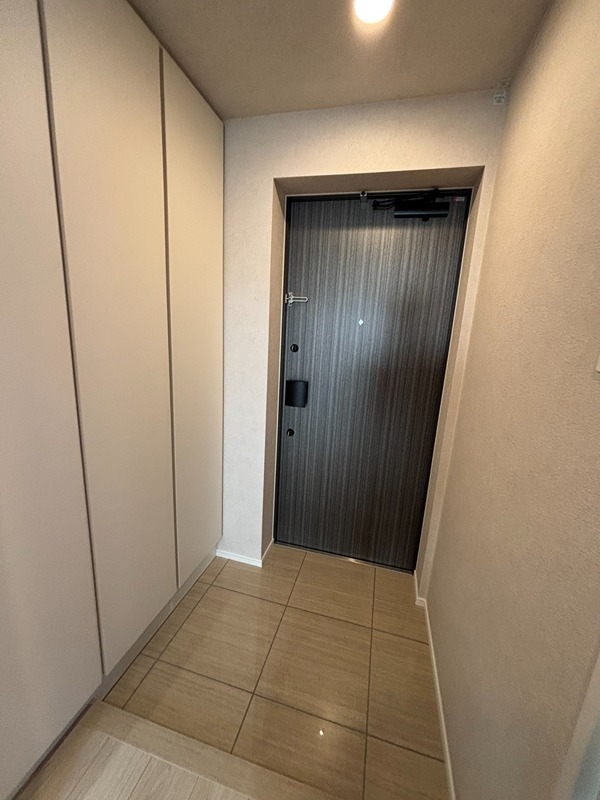 Alivis新江古田 玄関