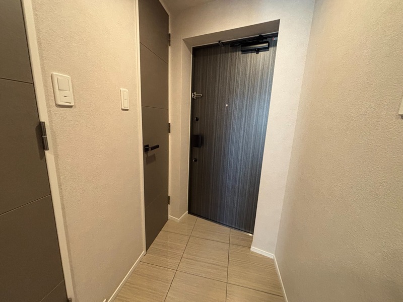 Alivis新江古田 玄関