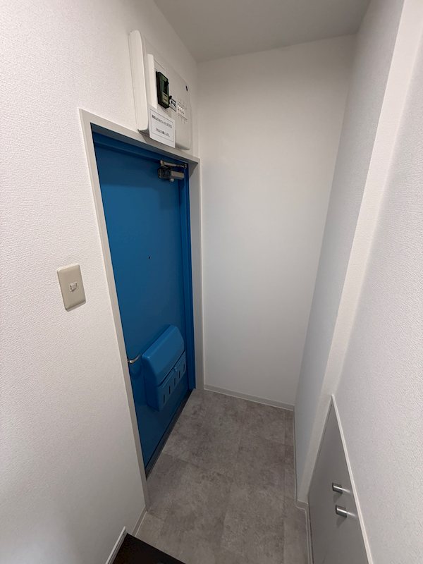 センチュリー末広 玄関