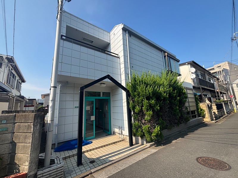 ステップ・ワン 102号室 外観