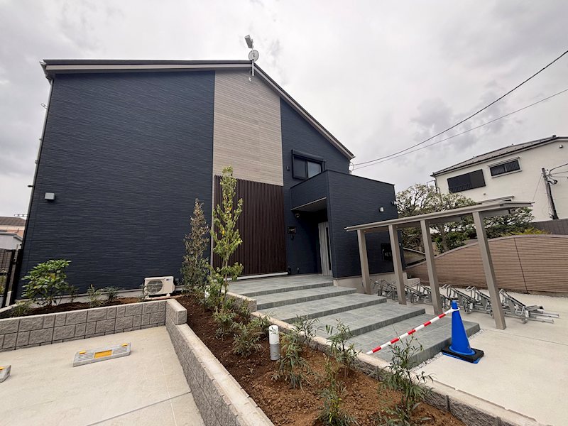 ティーリミテッド 外観写真