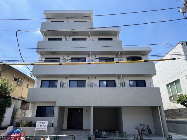 アルティザ氷川台 301号室 外観