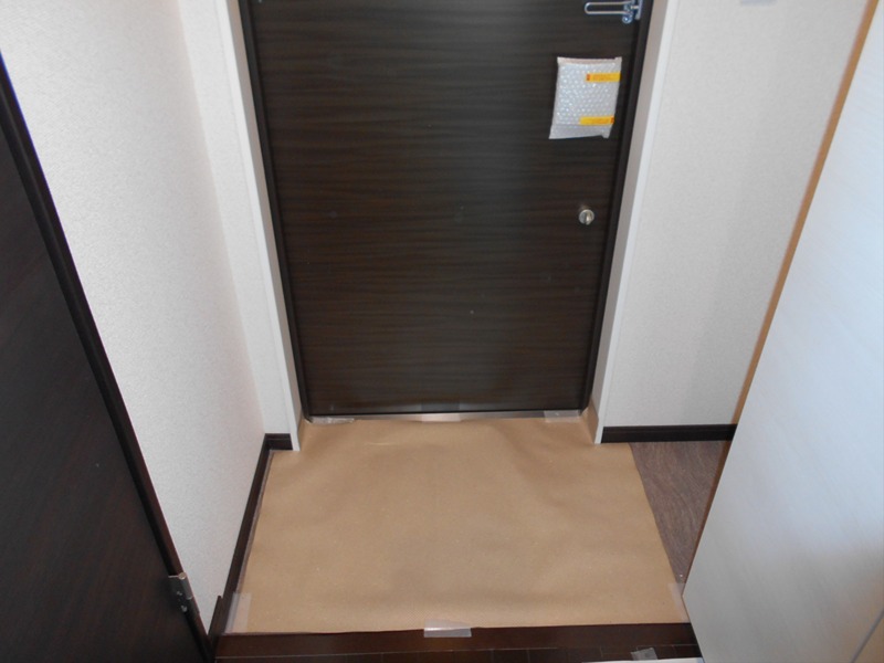 フォース　アベニュー 玄関