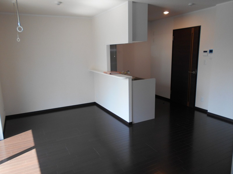 フォース　アベニュー リビング