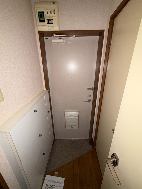 ハイツ　バイオレット 玄関